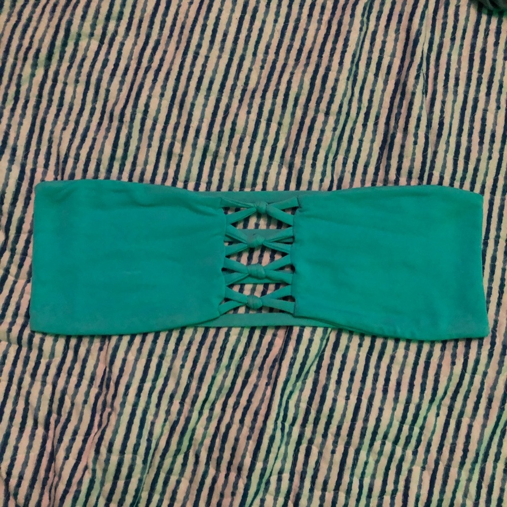 Strapless bikini top